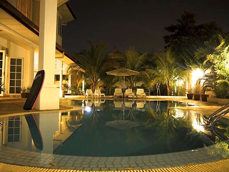 Rumah Putih B&B near KLIA