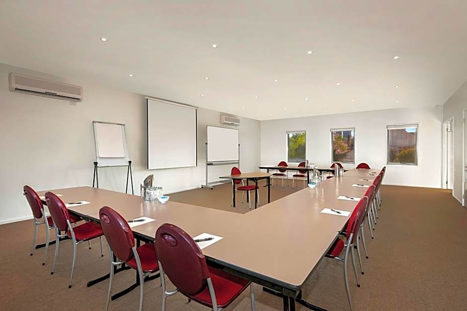 Quest Moonee Valley Hotel