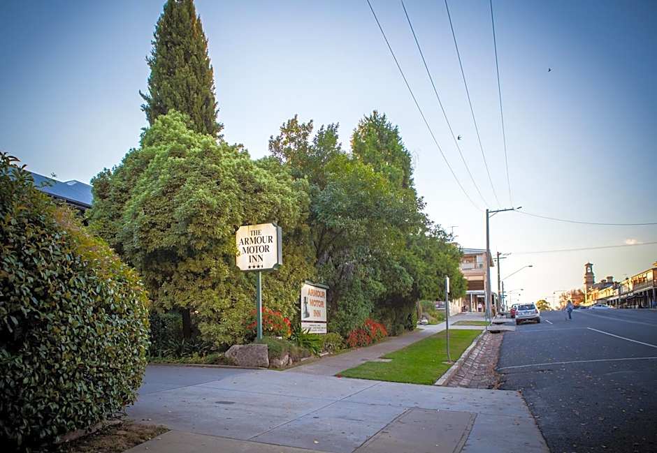 Armour Motor Inn