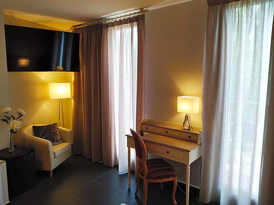 Hotel Puerta del Arco