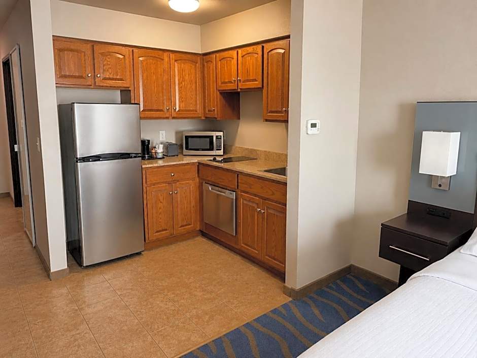 Astoria Hotel & Event Center