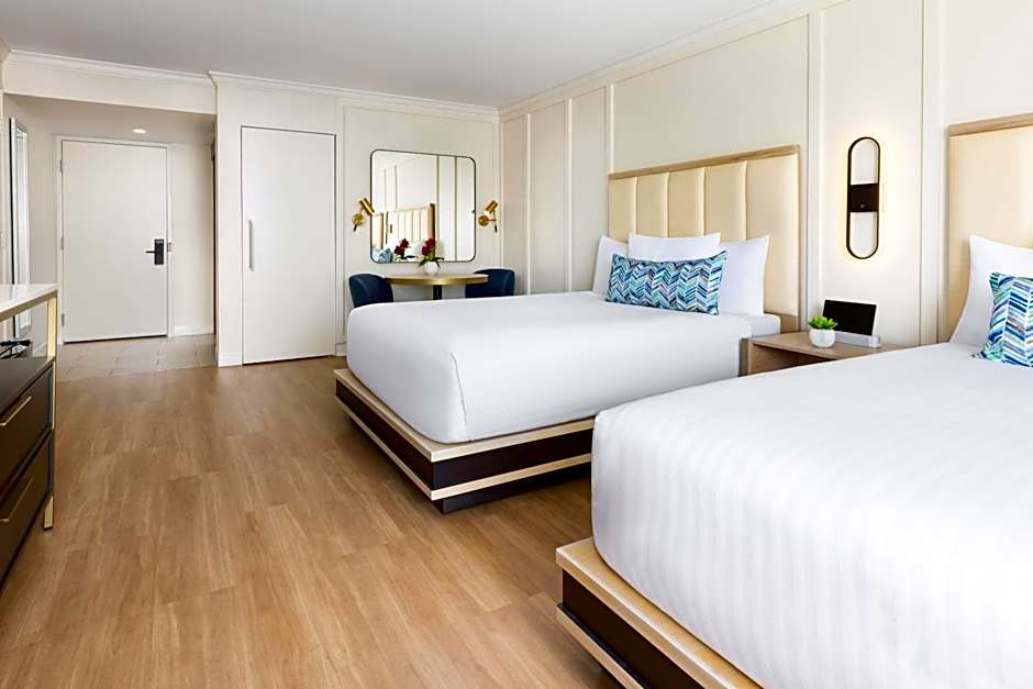 The Anza - A Calabasas Hotel