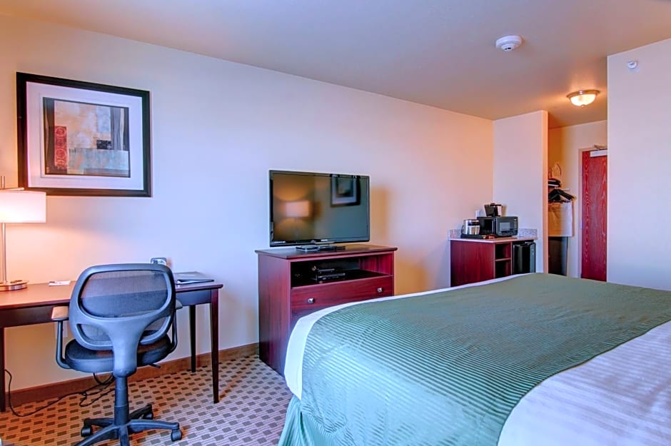 Cobblestone Inn & Suites Steele