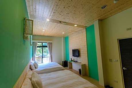 Classic Quadruple Room