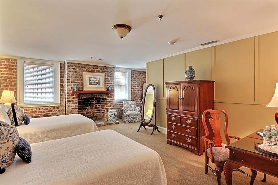The Presidents' Quarters Inn