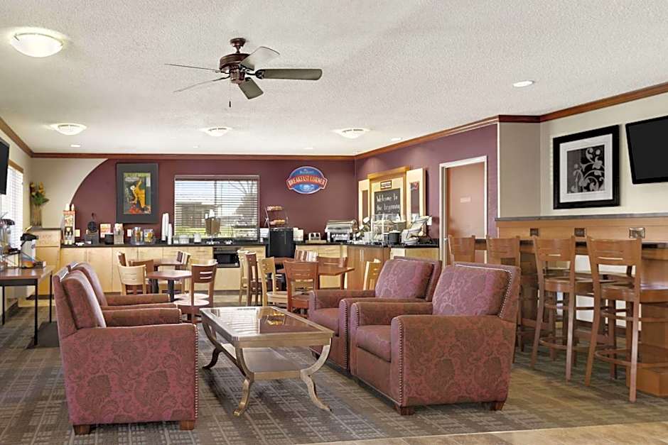 Baymont by Wyndham Denver West/Federal Center