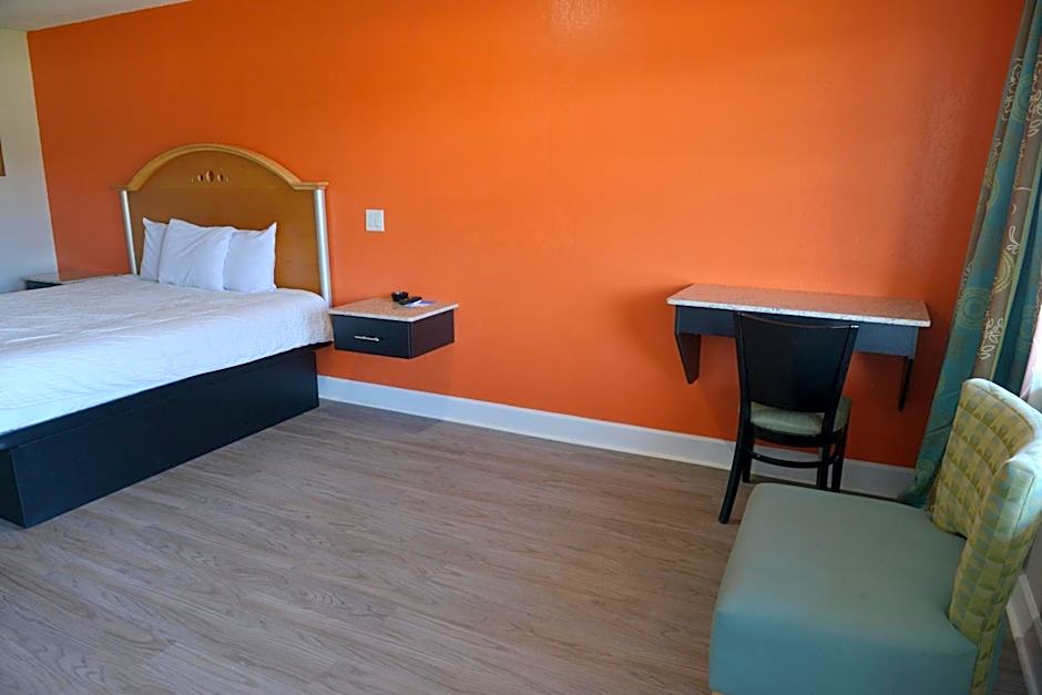 Rodeway Inn & Suites Winter Haven Chain of Lakes