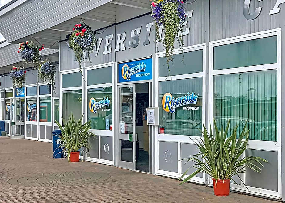 Riverside Caravan Park