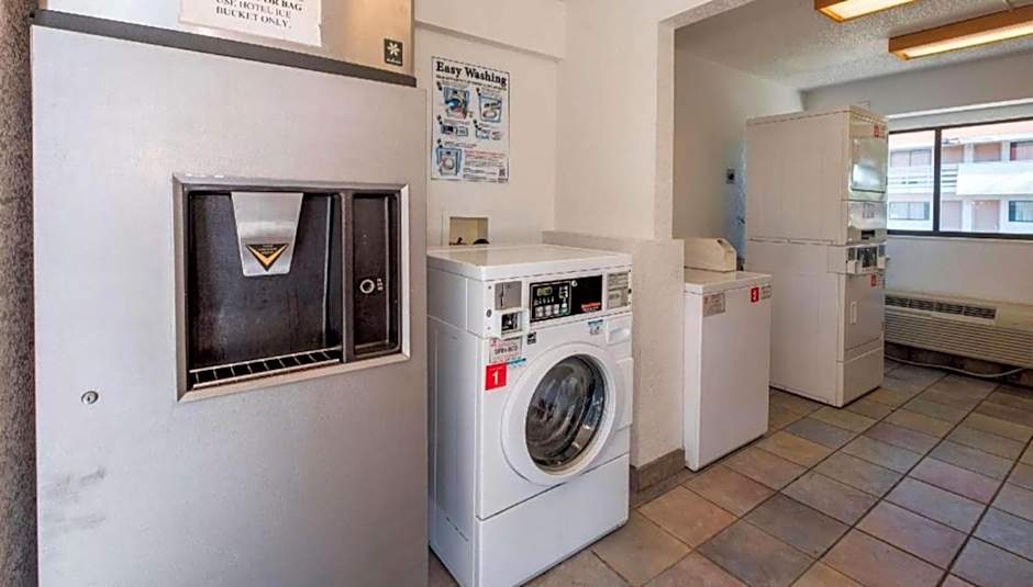 Studio 6 Suites Shreveport, LA Industrial Loop
