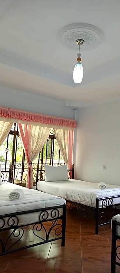 Bright Star Hotel & Safaris