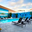 Renaissance Los Angeles Airport Hotel