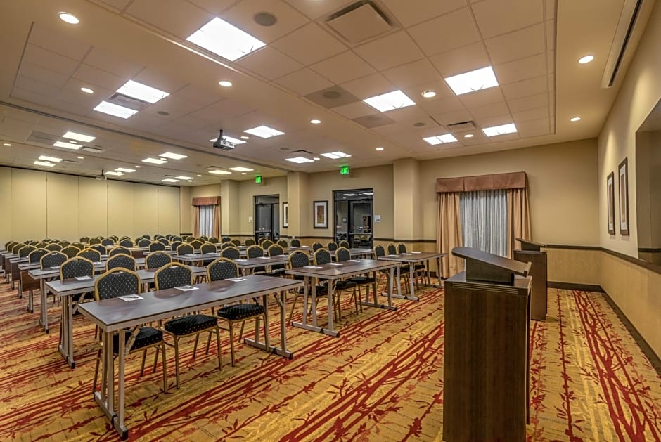 Holiday Inn Express & Suites Denver South - Castle Rock By IHG
