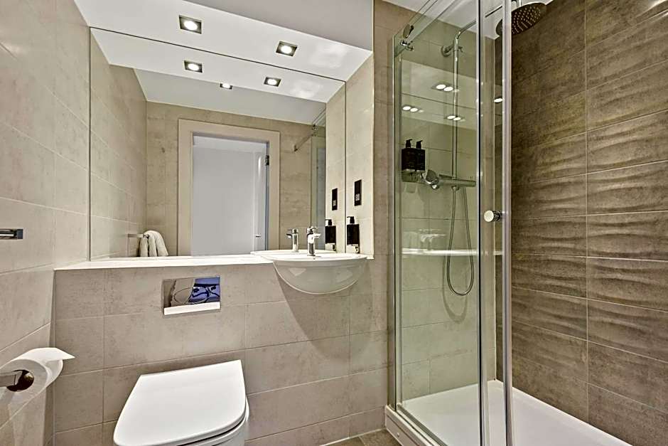 Roomzzz London Stratford