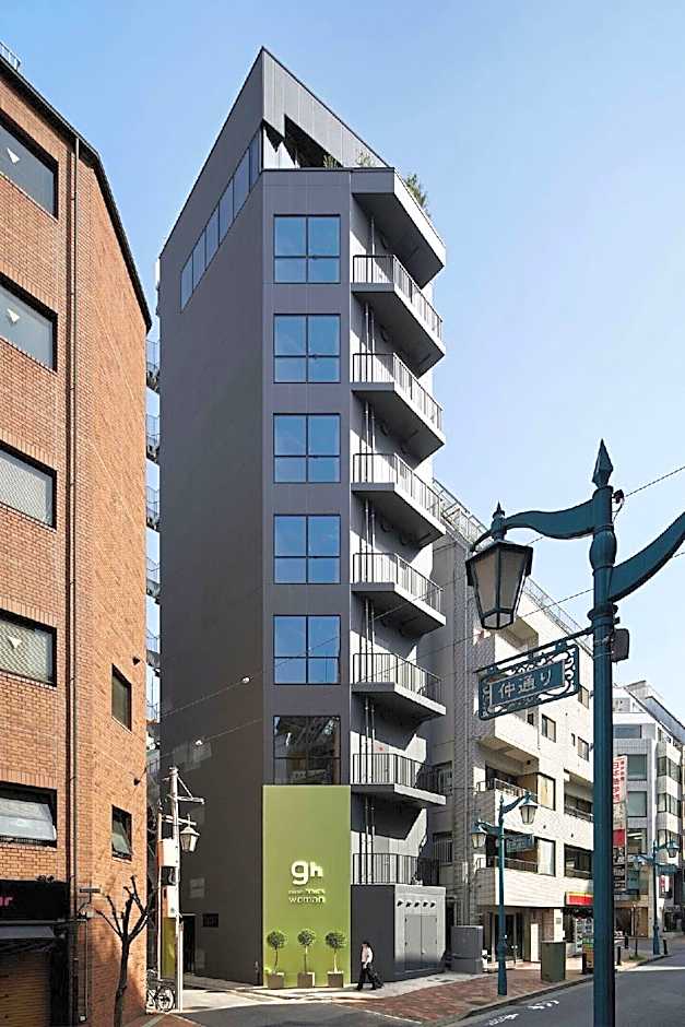 9h nine hours woman Shinjuku