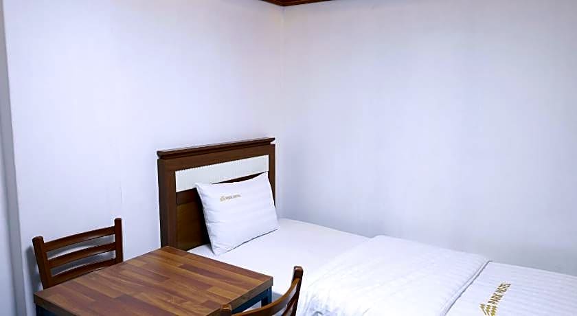 Goodstay Andong Park Hotel