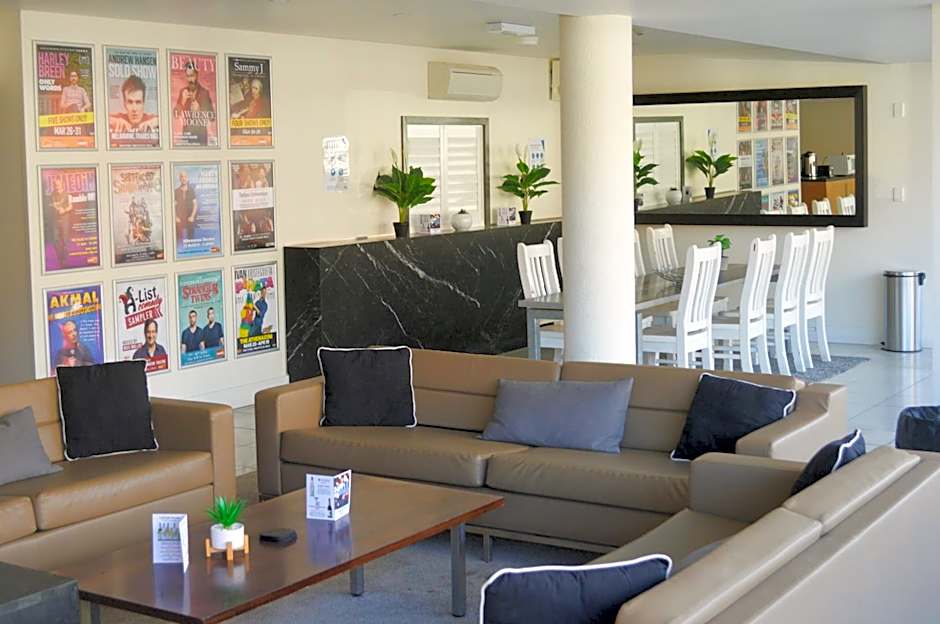 Cosmopolitan Hotel and Apartments