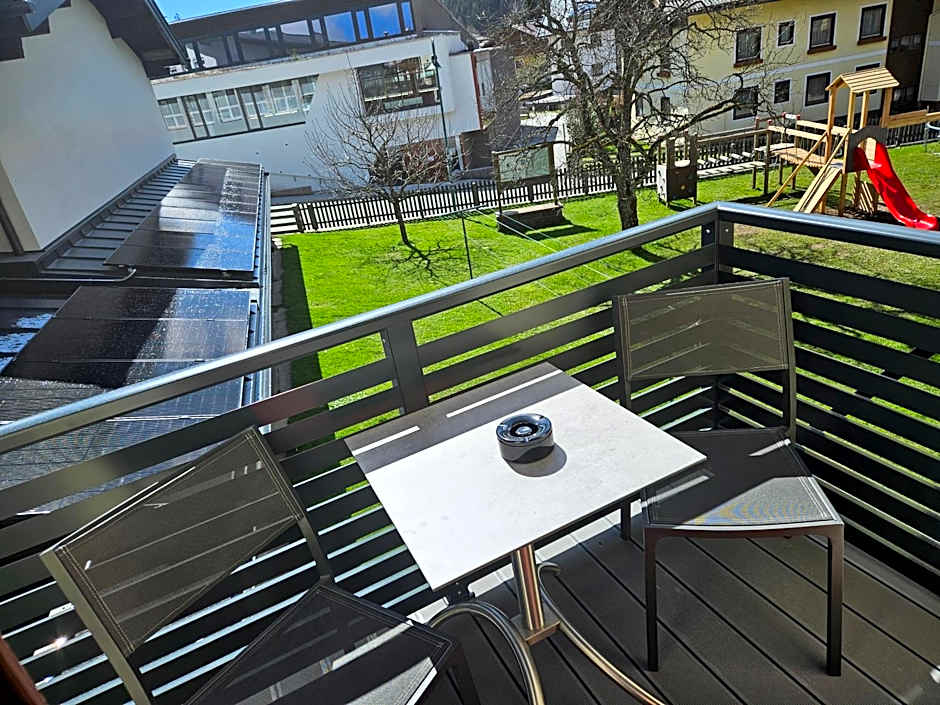 modern&renovated - Hotelpension Oberauer Wagrain