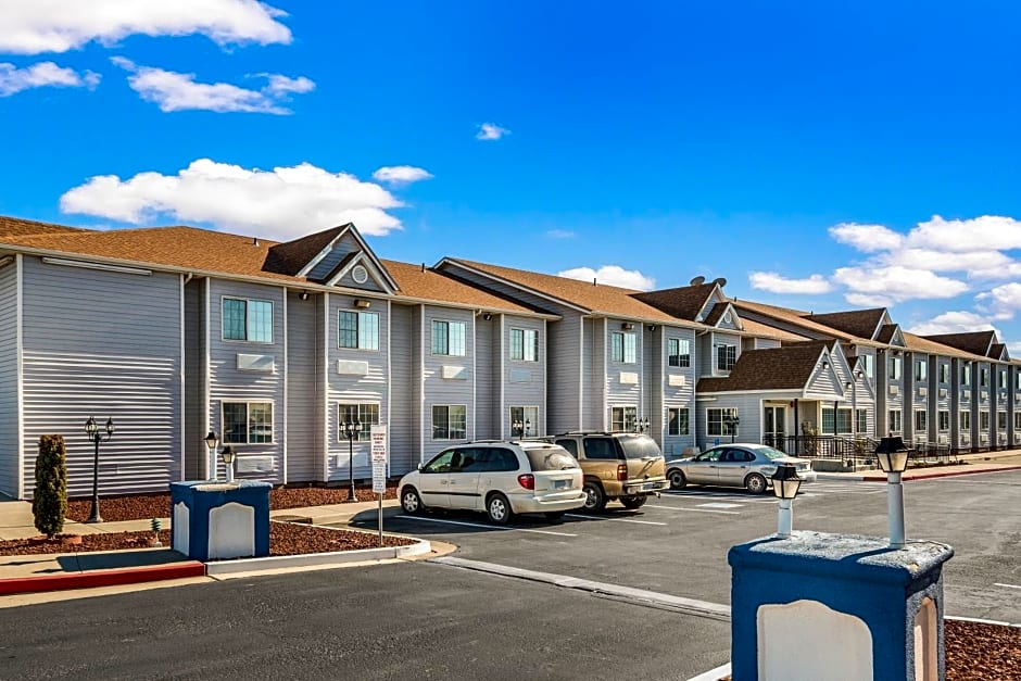 Quality Inn & Suites near NAS Fallon