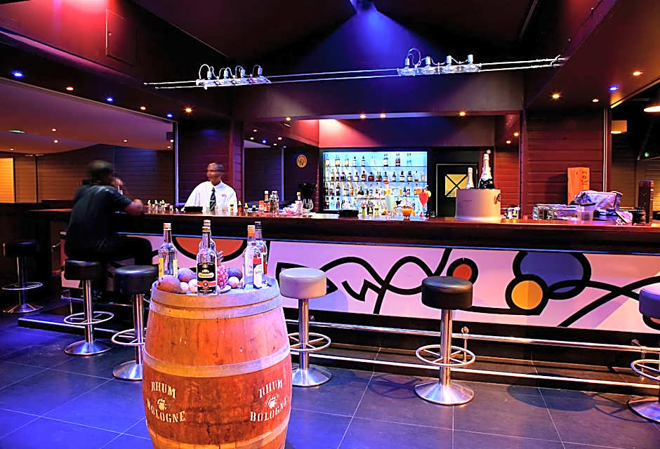 La Creole Beach Hotel & Spa