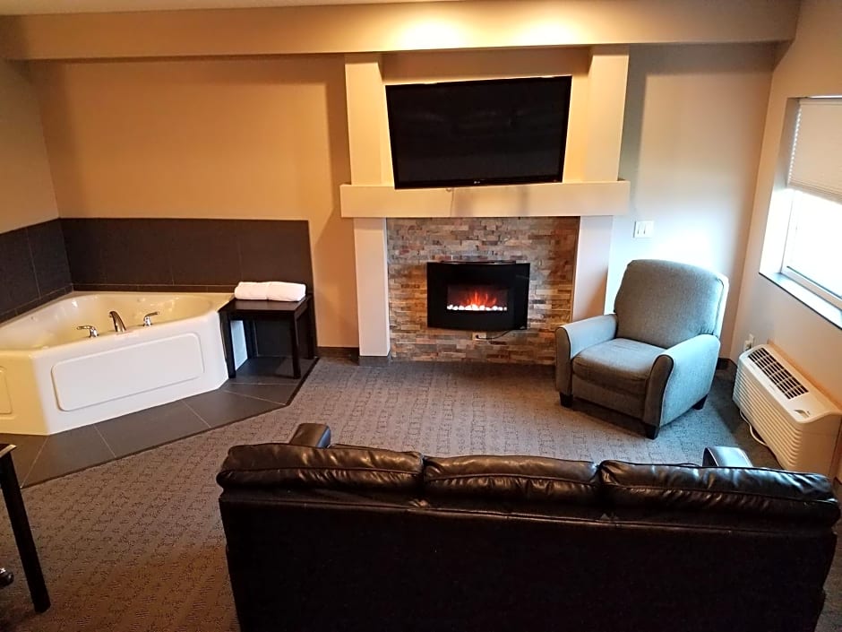 Okoboji Inn & Suites