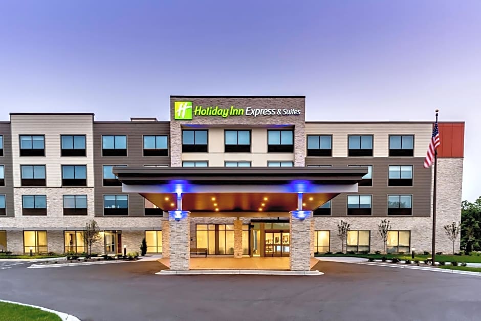 Holiday Inn Express & Suites Milwaukee - West Allis By IHG