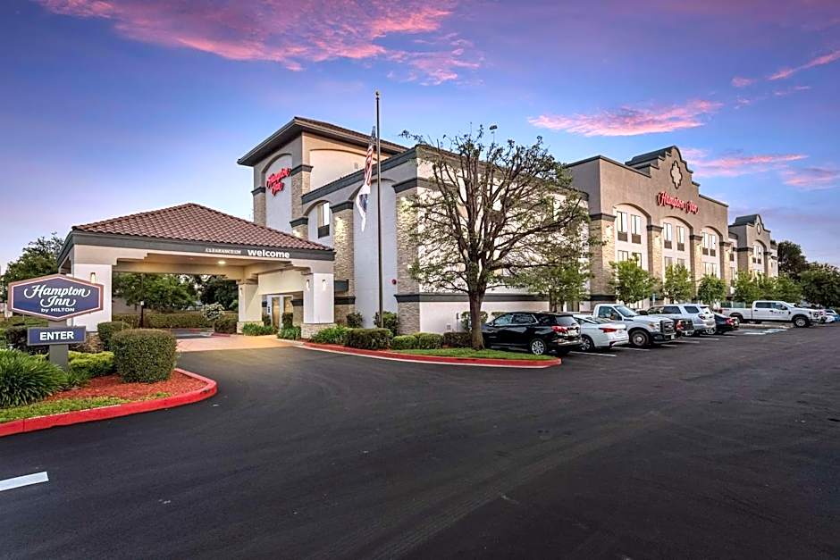 Hampton Inn By Hilton Oakland-Hayward