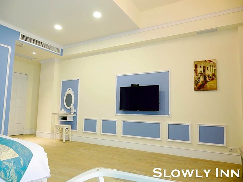 Slowly Inn
