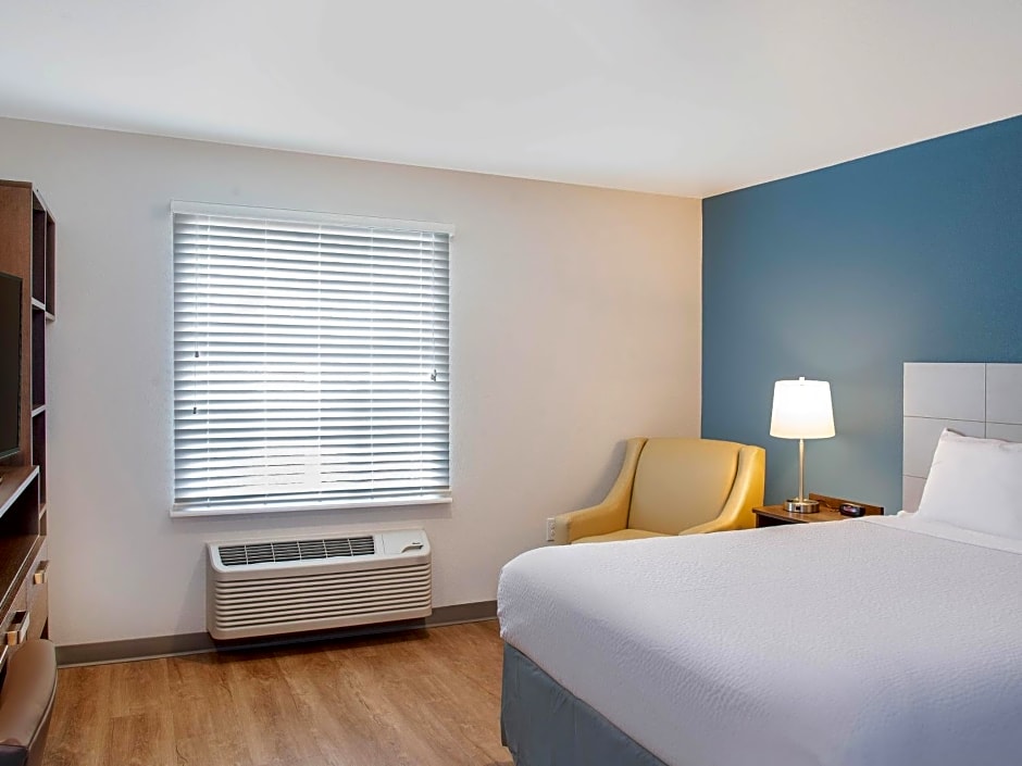Extended Stay America Select Suites - Charlotte - Northlake