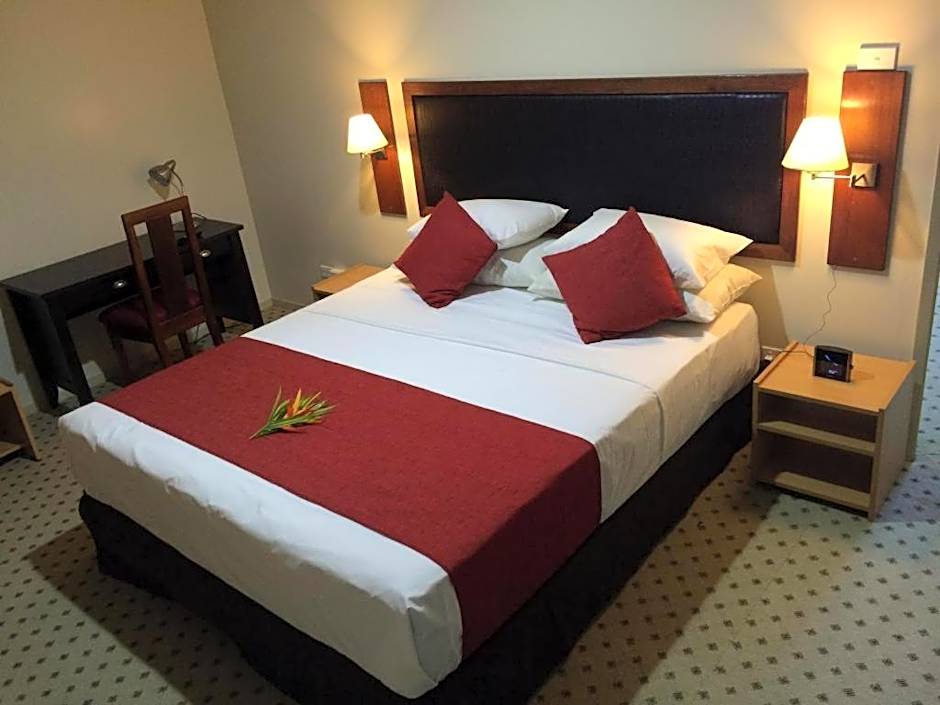 Victoria Palms Hotel