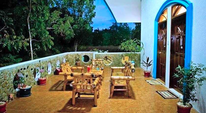 Floral Villarosa Hotel