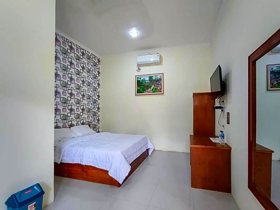 RedDoorz @ Tanakatto Homestay Waikabubak