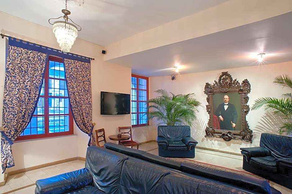 Hotel Dann Monasterio