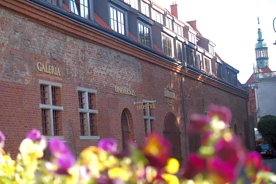 Hostel Universus