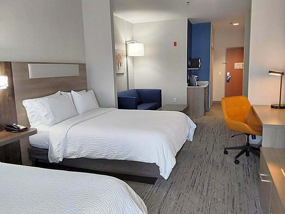 Holiday Inn Express Hotel & Suites Antigo By IHG
