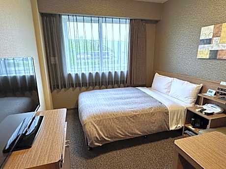 Double Room with Small Double Bed - Non-Smoking