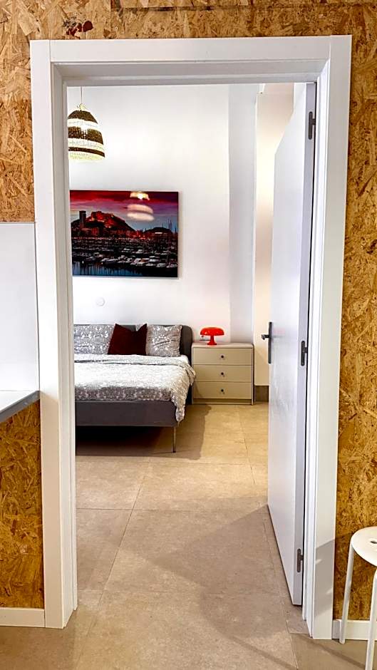 Soho Boho Apartments - with sunny rooftop terrace and fiber optic internet