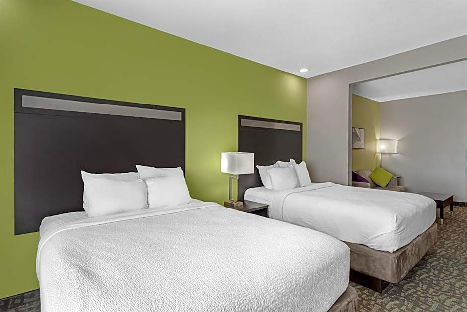 Best Western Plus Bay City Inn & Suites