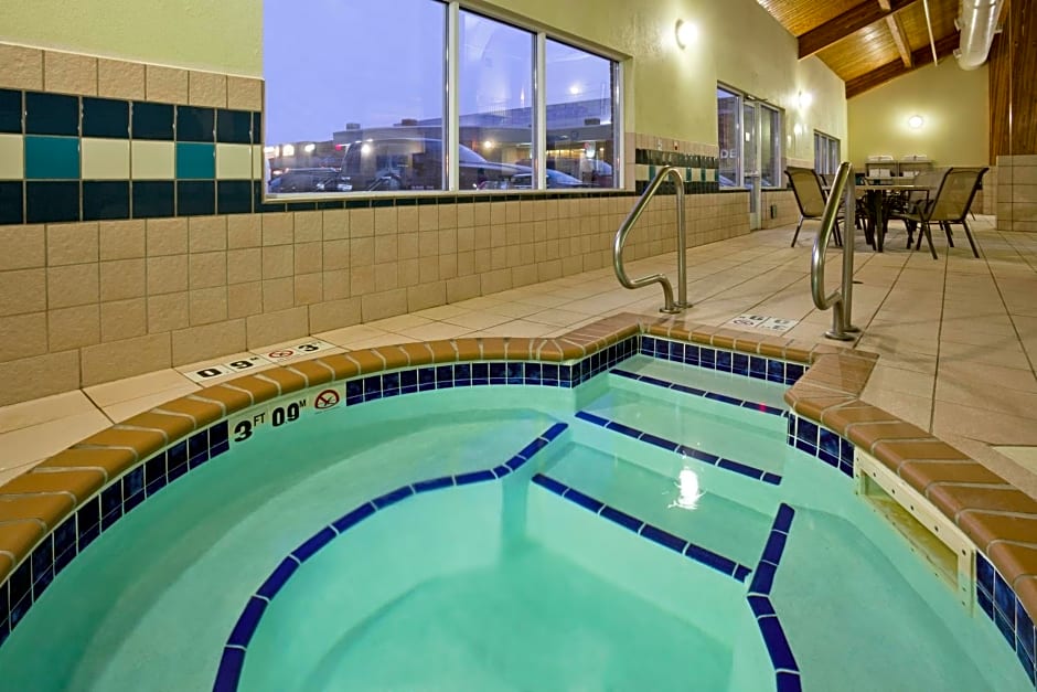 Holiday Inn Express Hotel And Suites Aberdeen By IHG