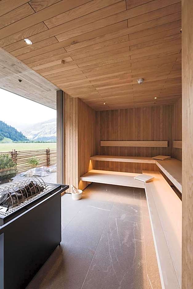 zelloon boutique hotel