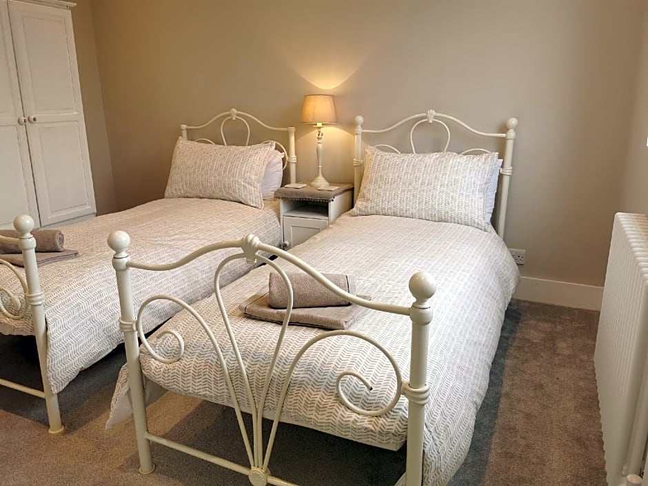 Iona – Bracklesham Bay