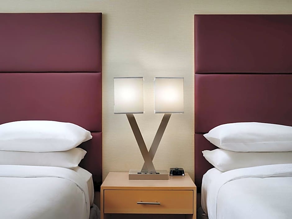 DoubleTree by Hilton - Philadelphia Center City