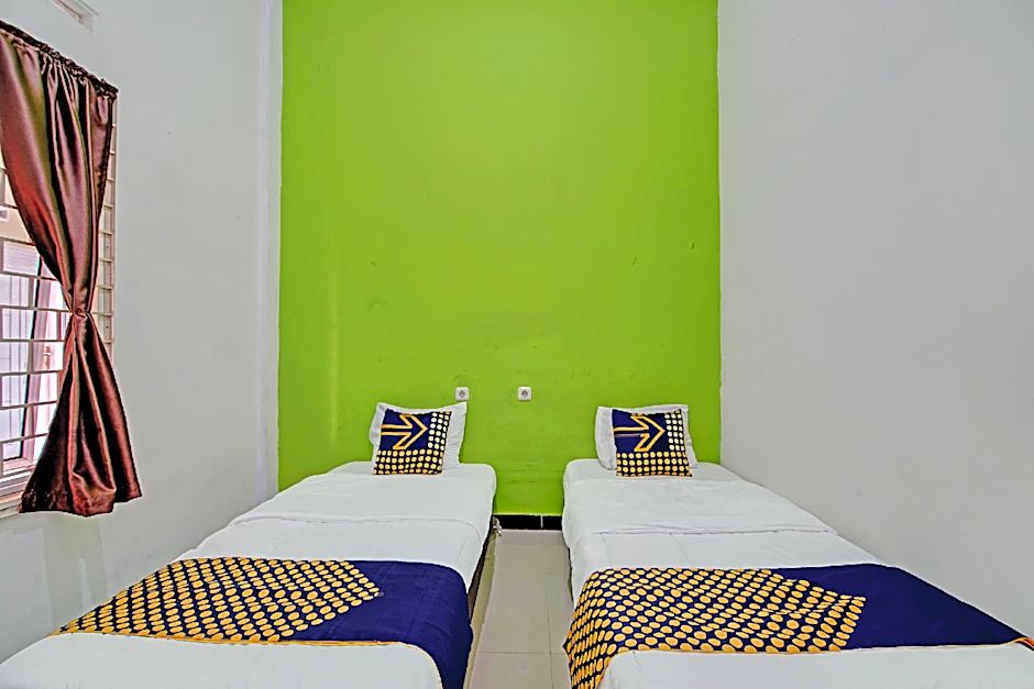 Hotel O Penginapan Puti SyariahNearBandara Sultan Syarif Kasim II