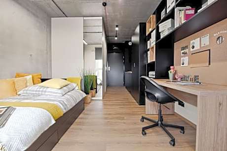 Single Room with Private Bathroom
