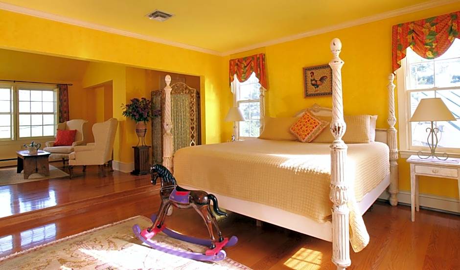 L'Auberge Provencale Inn & Restaurant