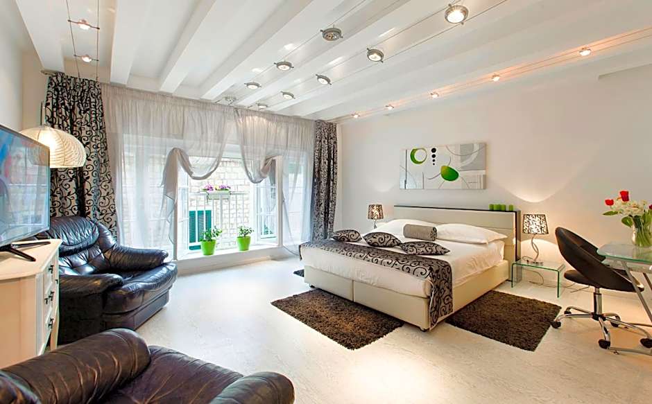 Royal Suites