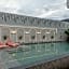 De Hug Hotel and Residence