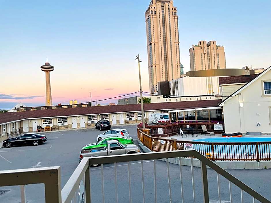 Knights Inn By The Falls