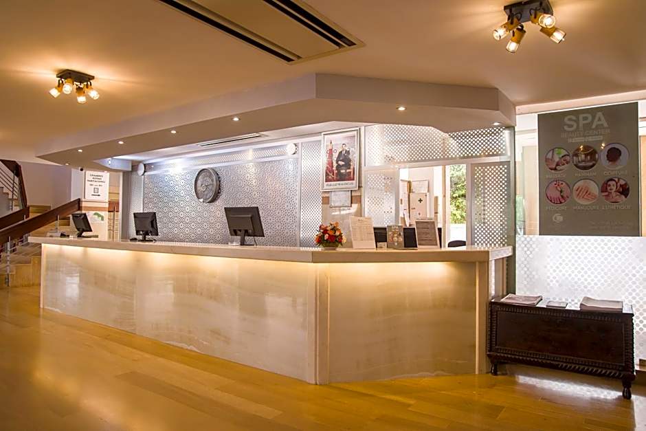 El Oumnia Puerto & Spa