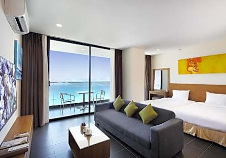 Studio Apartment with Sea View