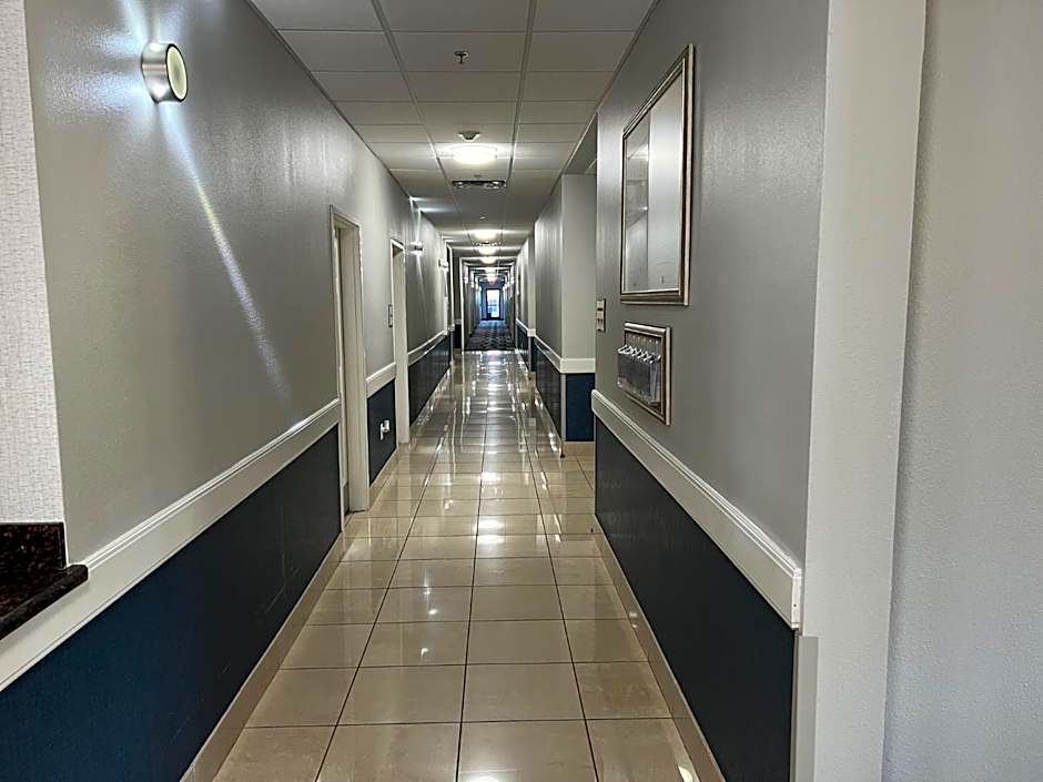 La Quinta Inn & Suites by Wyndham Alvarado